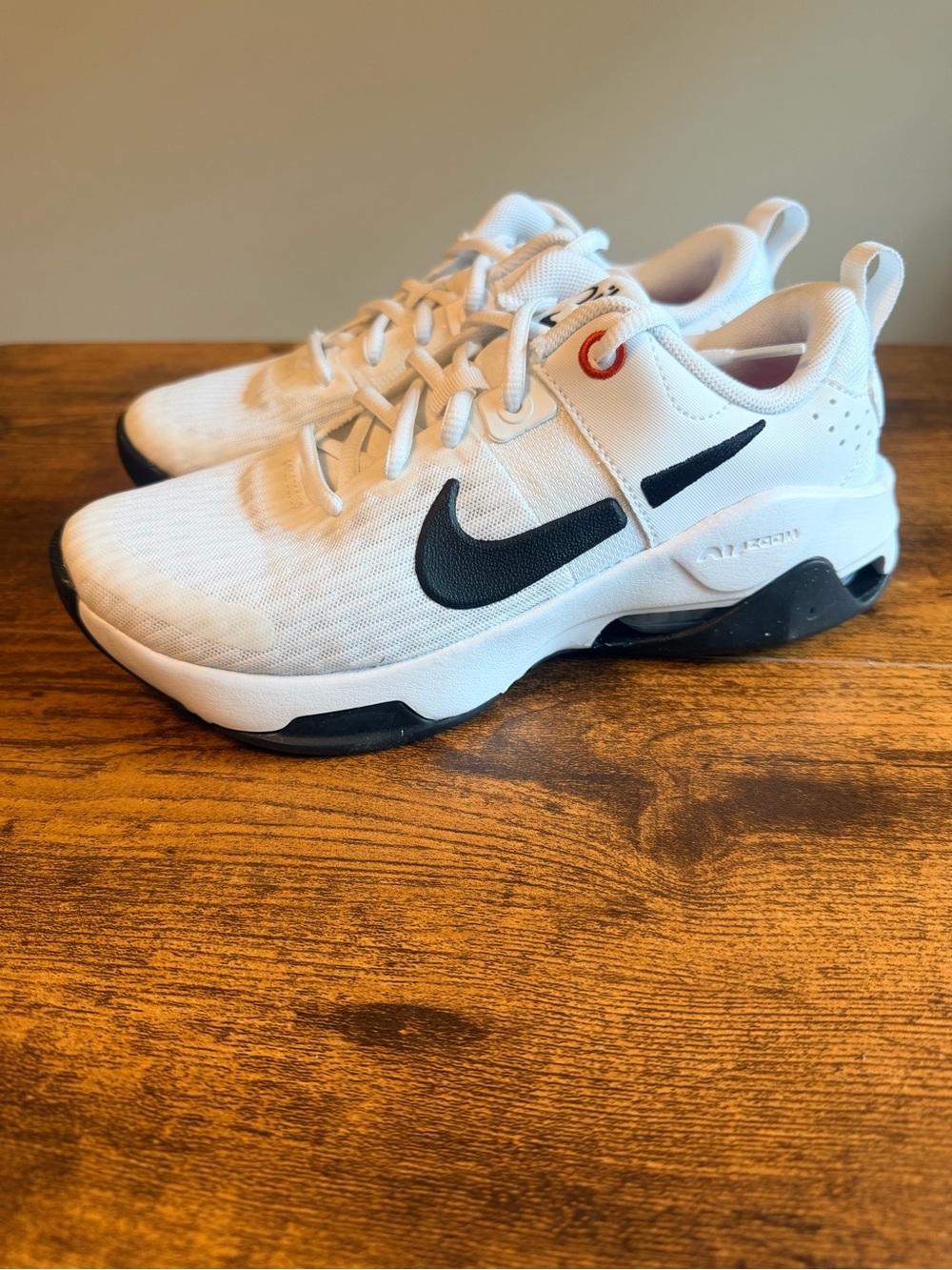 Nike Women’s Zoom Bella 6.5W